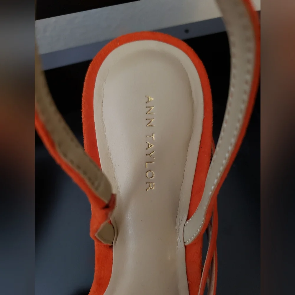 Sandals - Picture 7 of 7